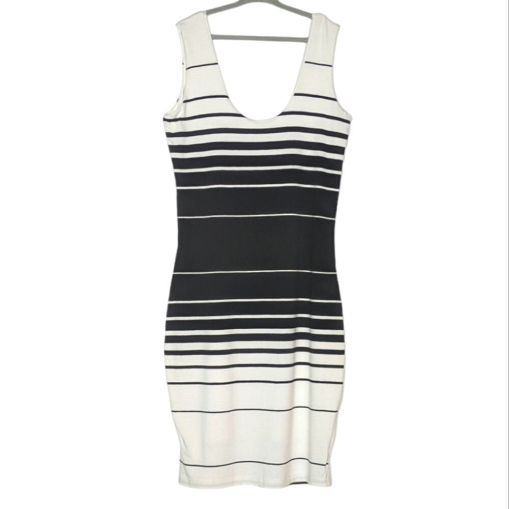 Nadia Tarr Bodycon Sleeveless Dress Black White Stripe Work Office Outfit Medium